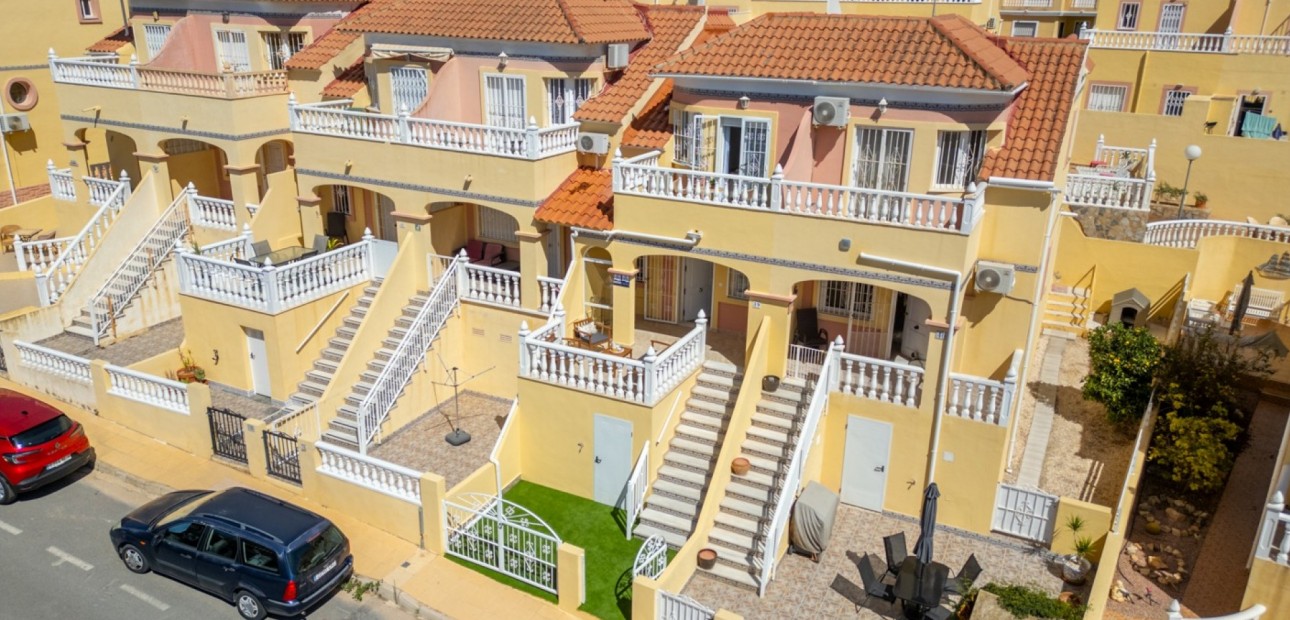 Herverkoop - Herenhuis -
Orihuela Costa - Las Filipinas