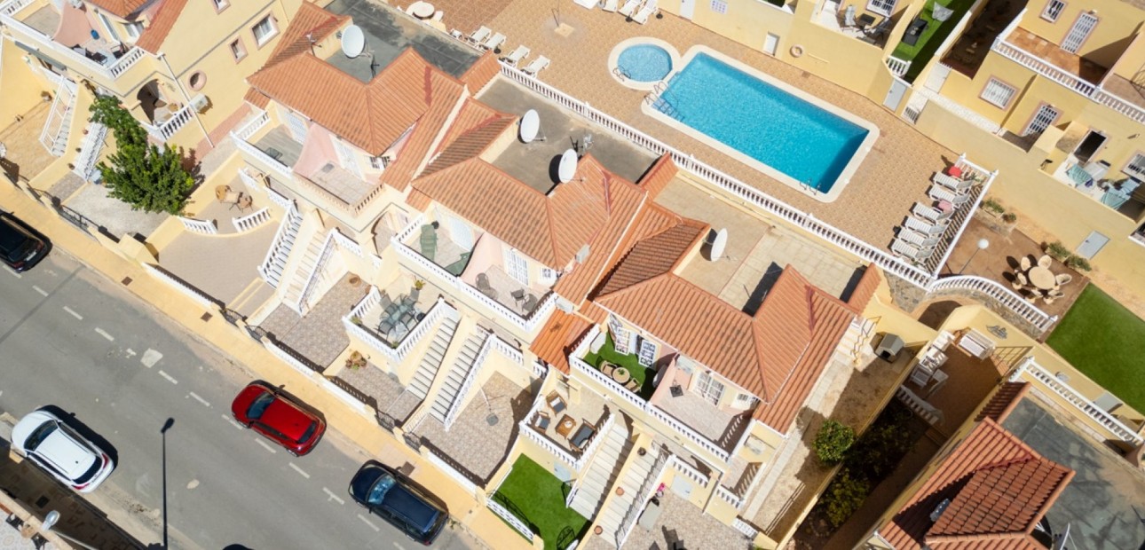 Herverkoop - Herenhuis -
Orihuela Costa - Las Filipinas