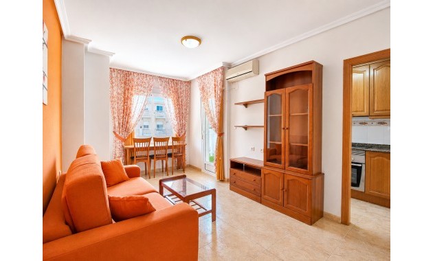 Herverkoop - Appartement / flat -
Torrevieja - Playa Del Cura