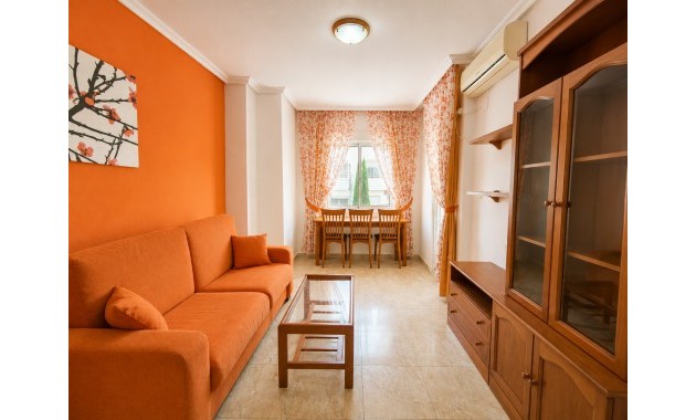 Herverkoop - Appartement / flat -
Torrevieja - Playa Del Cura