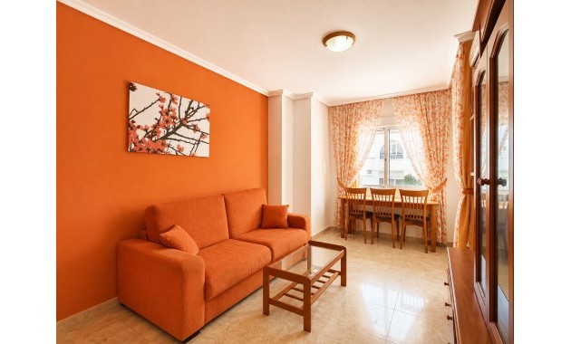 Herverkoop - Appartement / flat -
Torrevieja - Playa Del Cura