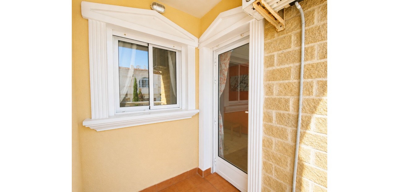 Herverkoop - Appartement / flat -
Torrevieja - Playa Del Cura