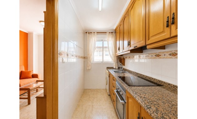 Herverkoop - Appartement / flat -
Torrevieja - Playa Del Cura