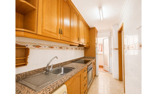 Herverkoop - Appartement / flat -
Torrevieja - Playa Del Cura
