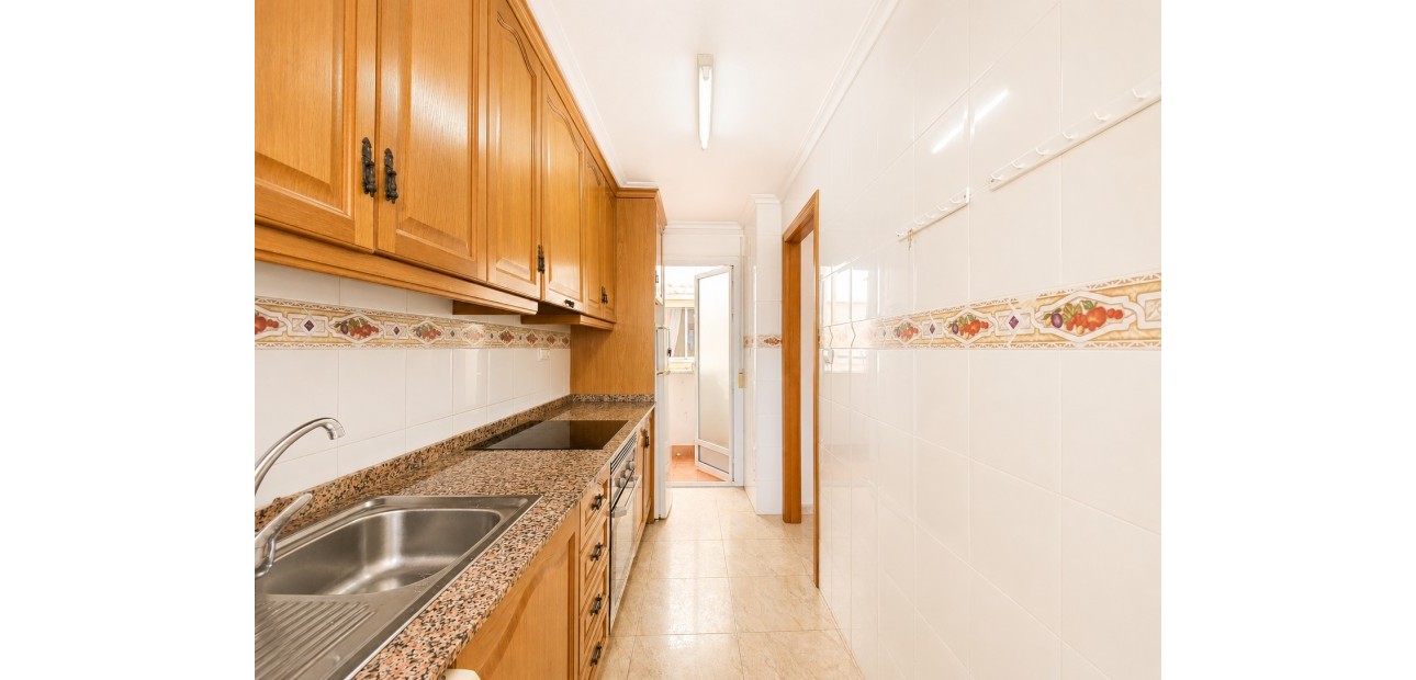 Herverkoop - Appartement / flat -
Torrevieja - Playa Del Cura