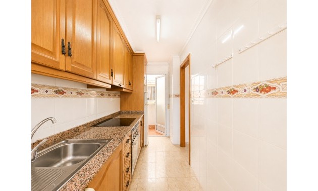 Herverkoop - Appartement / flat -
Torrevieja - Playa Del Cura