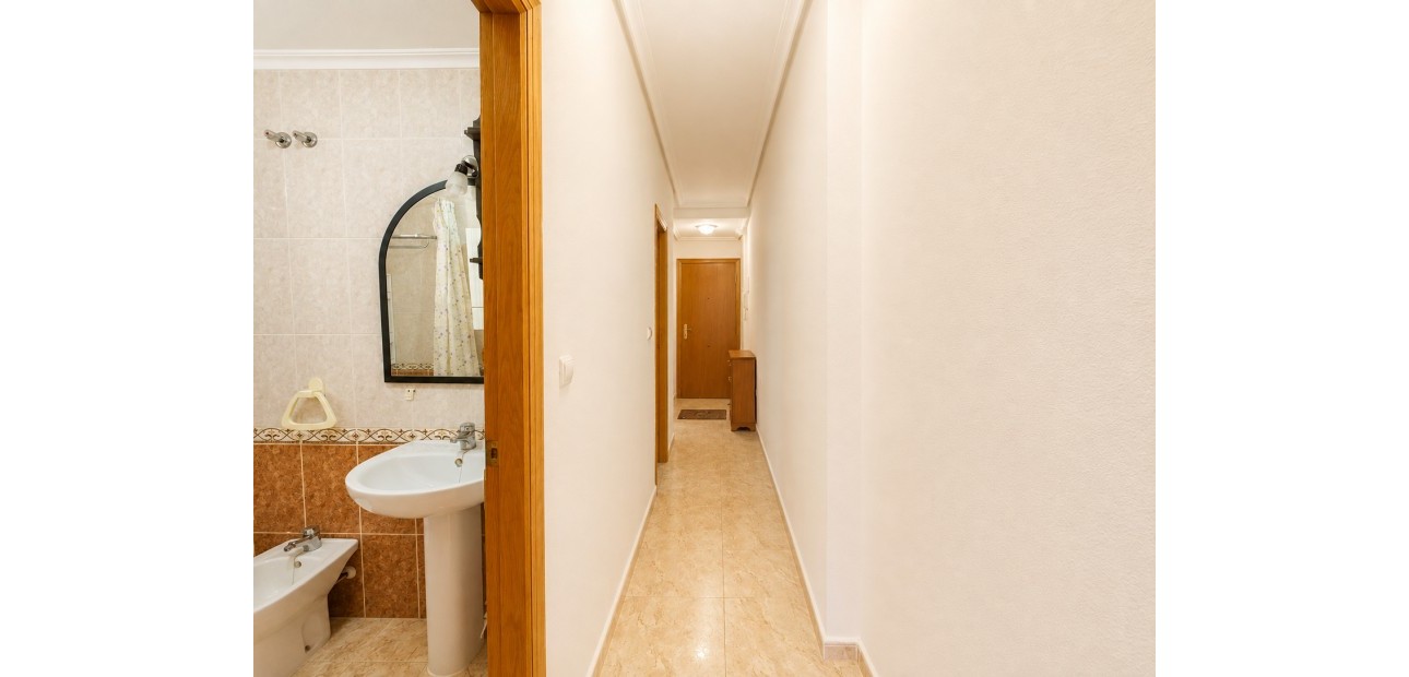 Herverkoop - Appartement / flat -
Torrevieja - Playa Del Cura