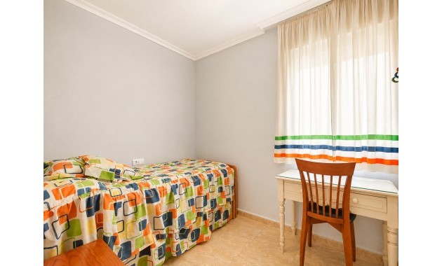 Herverkoop - Appartement / flat -
Torrevieja - Playa Del Cura