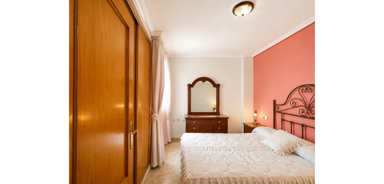 Herverkoop - Appartement / flat -
Torrevieja - Playa Del Cura