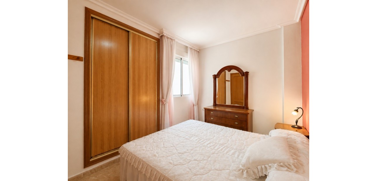Herverkoop - Appartement / flat -
Torrevieja - Playa Del Cura