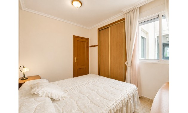 Herverkoop - Appartement / flat -
Torrevieja - Playa Del Cura