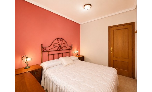 Herverkoop - Appartement / flat -
Torrevieja - Playa Del Cura