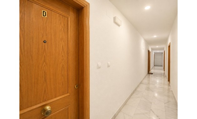Herverkoop - Appartement / flat -
Torrevieja - Playa Del Cura