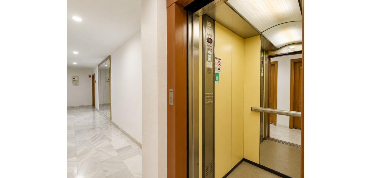 Herverkoop - Appartement / flat -
Torrevieja - Playa Del Cura