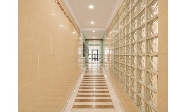 Herverkoop - Appartement / flat -
Torrevieja - Playa Del Cura