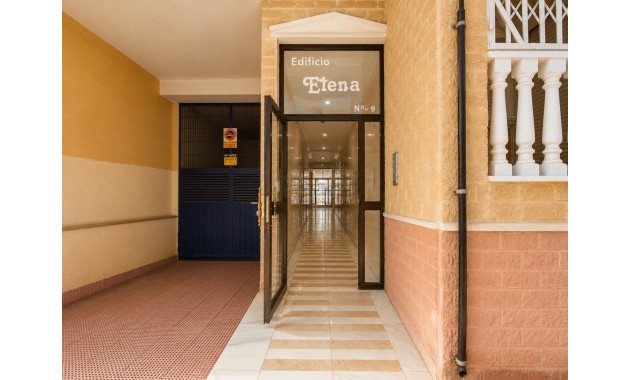 Herverkoop - Appartement / flat -
Torrevieja - Playa Del Cura