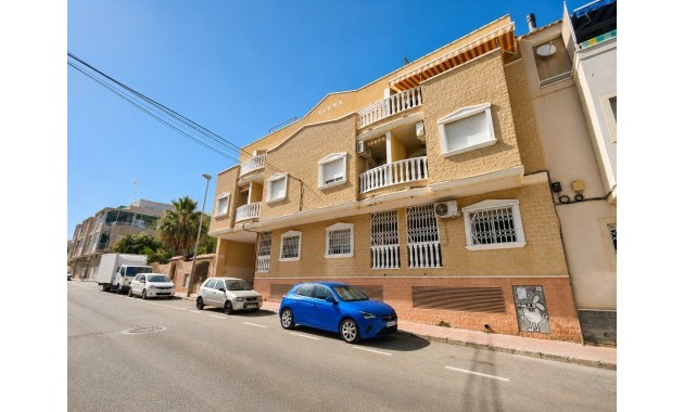 Herverkoop - Appartement / flat -
Torrevieja - Playa Del Cura