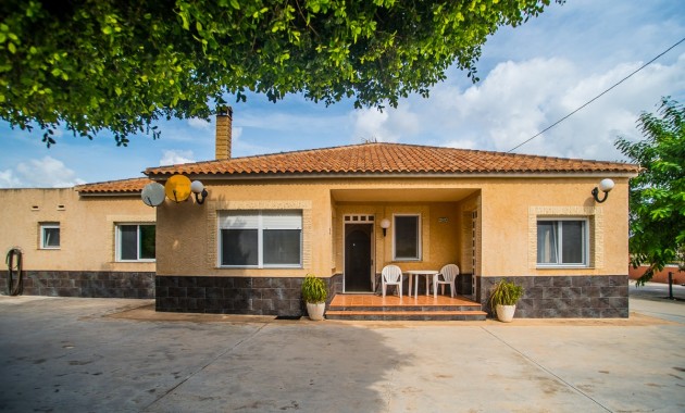 Herverkoop - Villa -
Orihuela - La Matanza
