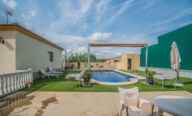 Herverkoop - Villa -
Orihuela - La Matanza