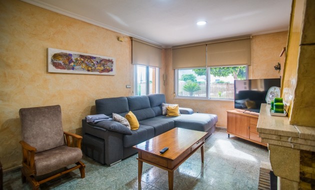 Herverkoop - Villa -
Orihuela - La Matanza