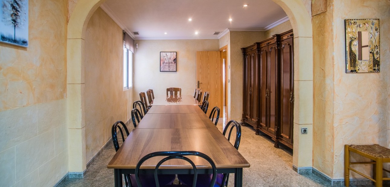 Herverkoop - Villa -
Orihuela - La Matanza