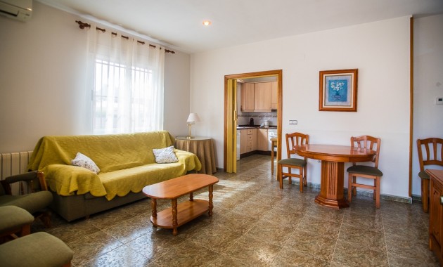 Herverkoop - Villa -
Orihuela - La Matanza