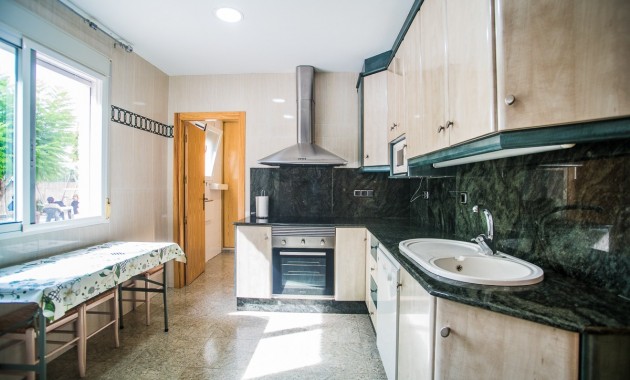 Herverkoop - Villa -
Orihuela - La Matanza