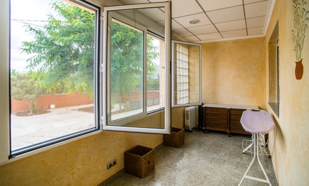Herverkoop - Villa -
Orihuela - La Matanza
