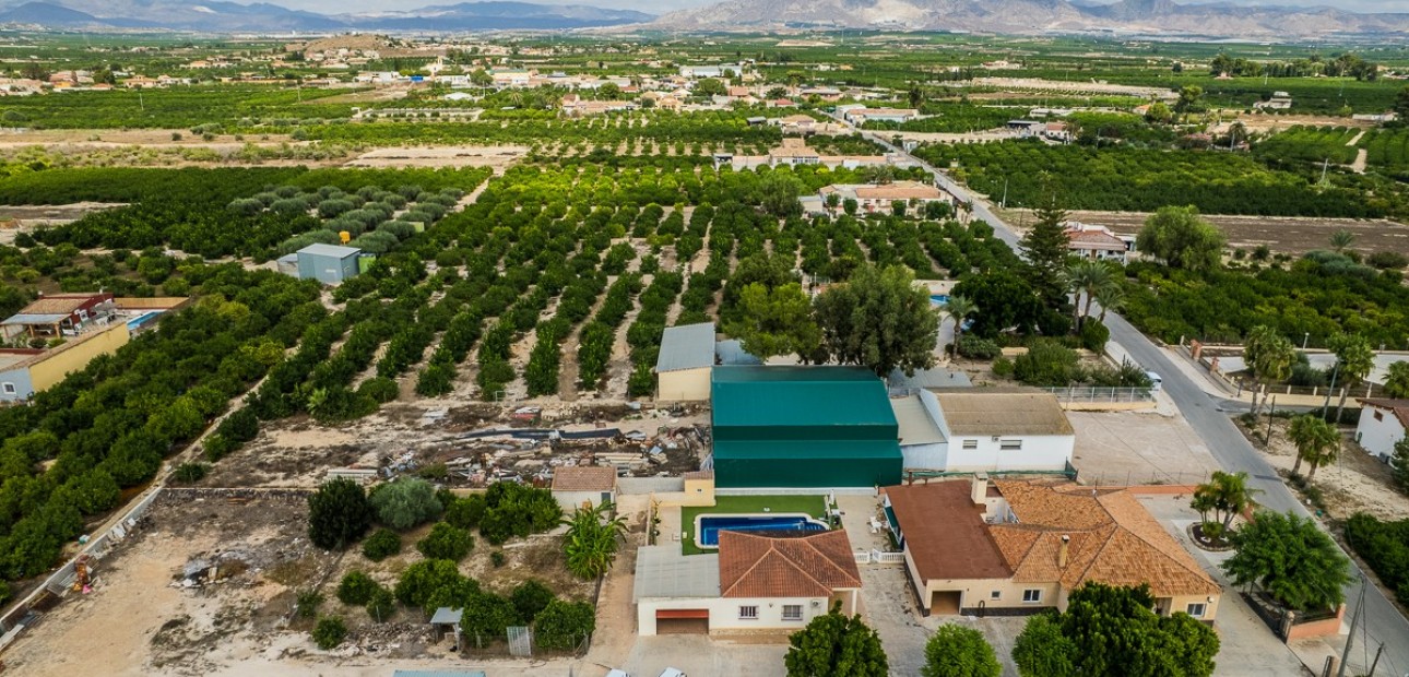 Herverkoop - Villa -
Orihuela - La Matanza