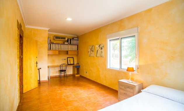 Herverkoop - Villa -
Orihuela - La Matanza