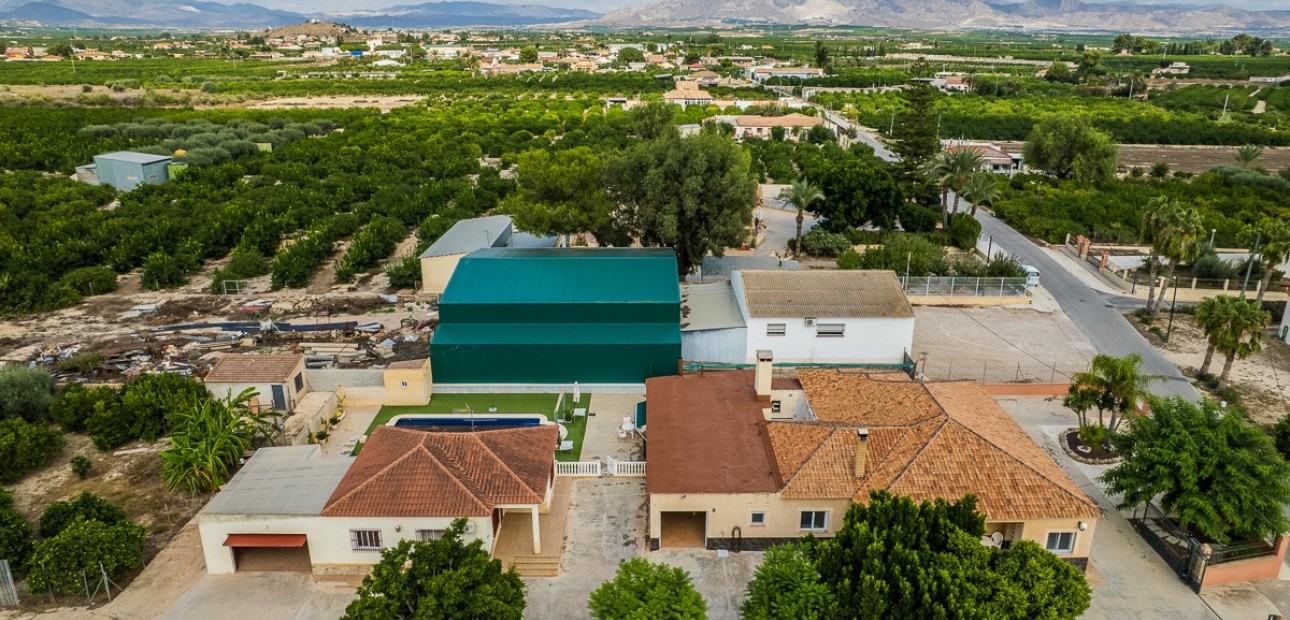 Herverkoop - Villa -
Orihuela - La Matanza