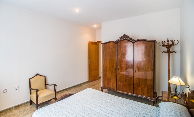 Herverkoop - Villa -
Orihuela - La Matanza