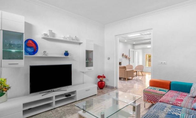 Herverkoop - Villa -
Ciudad Quesada - Costa Blanca