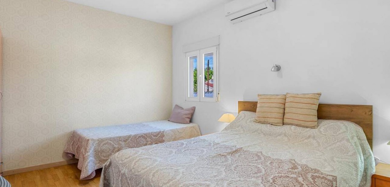 Herverkoop - Villa -
Ciudad Quesada - Costa Blanca