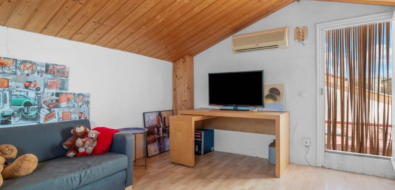 Herverkoop - Villa -
Ciudad Quesada - Costa Blanca