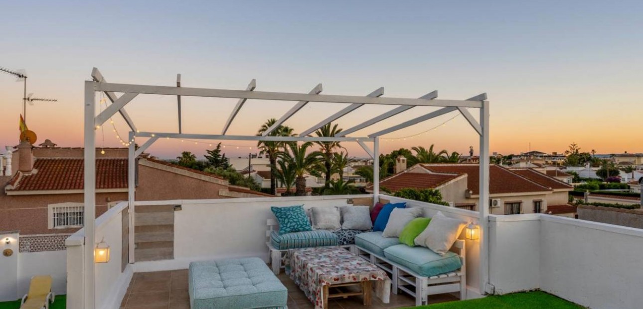 Herverkoop - Villa -
Ciudad Quesada - Costa Blanca