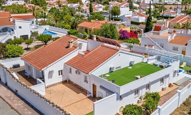 Herverkoop - Villa -
Ciudad Quesada - Costa Blanca
