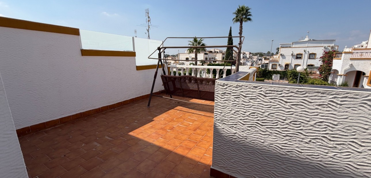 Herverkoop - Herenhuis -
Orihuela - Entre Naranjos Vistabella