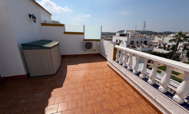 Herverkoop - Herenhuis -
Orihuela - Entre Naranjos Vistabella