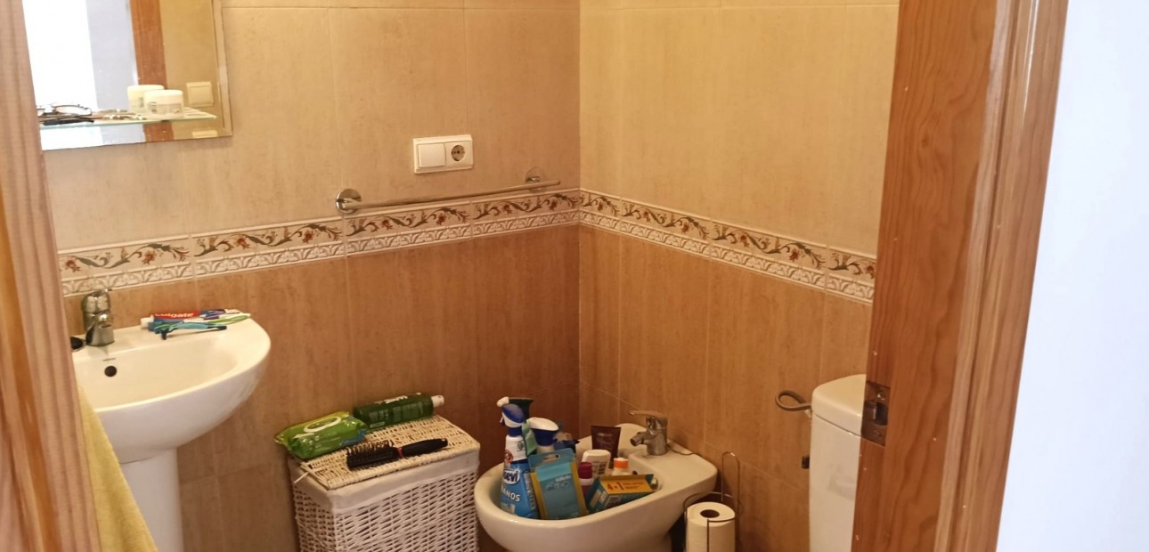 Herverkoop - Appartement / flat -
Los Montesinos - Urbanizacion montesol