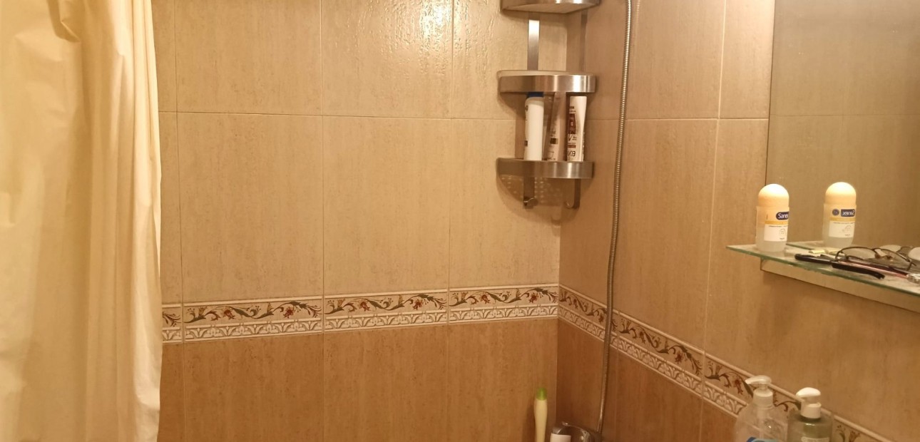 Herverkoop - Appartement / flat -
Los Montesinos - Urbanizacion montesol