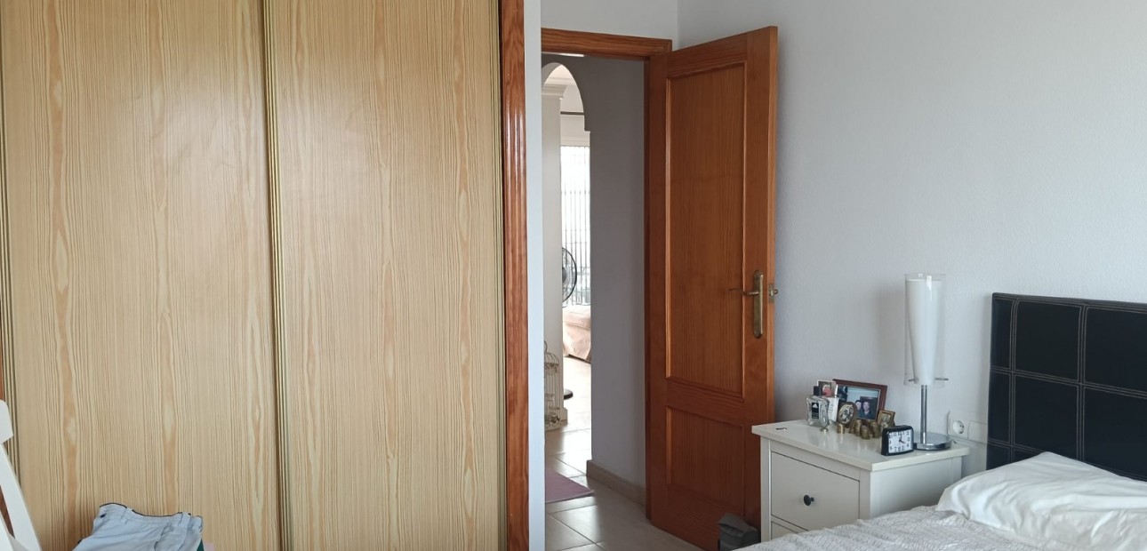 Herverkoop - Appartement / flat -
Los Montesinos - Urbanizacion montesol