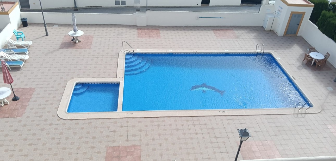 Herverkoop - Appartement / flat -
Los Montesinos - Urbanizacion montesol