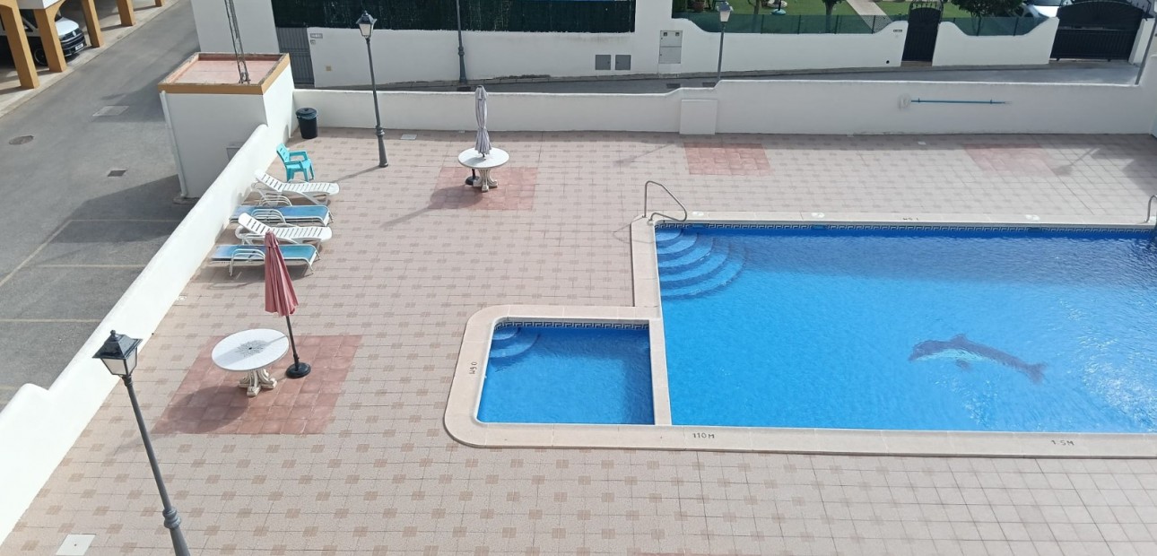Herverkoop - Appartement / flat -
Los Montesinos - Urbanizacion montesol