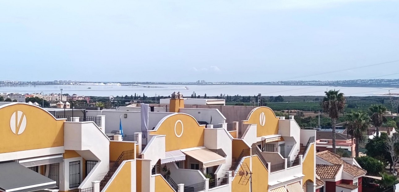 Herverkoop - Appartement / flat -
Los Montesinos - Urbanizacion montesol