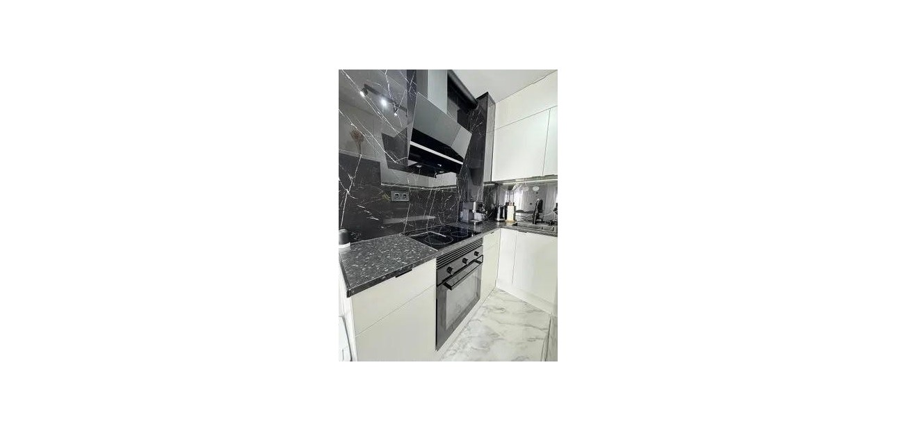 Herverkoop - Terraced house -
Torrevieja - Carrefour