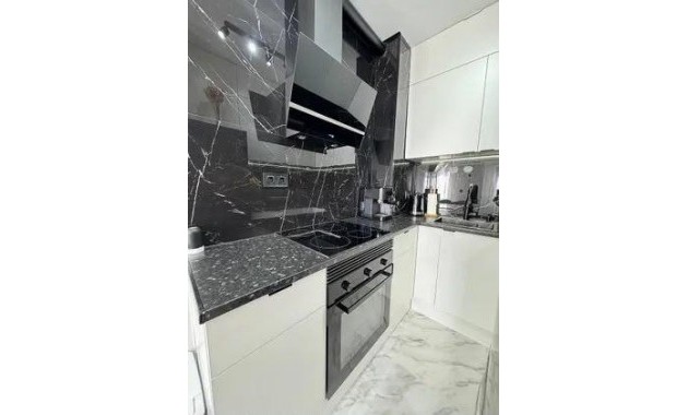 Herverkoop - Terraced house -
Torrevieja - Carrefour