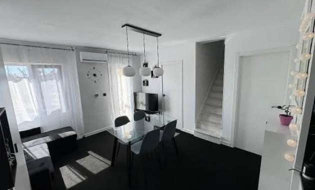 Herverkoop - Terraced house -
Torrevieja - Carrefour