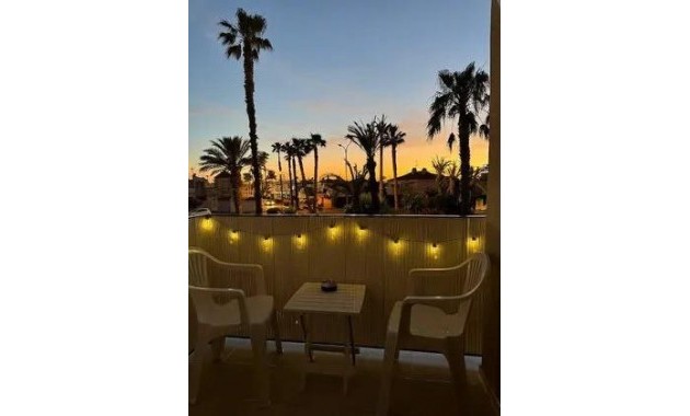 Herverkoop - Terraced house -
Torrevieja - Carrefour