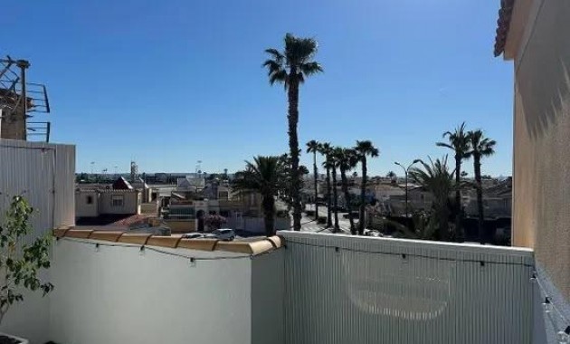 Herverkoop - Terraced house -
Torrevieja - Carrefour